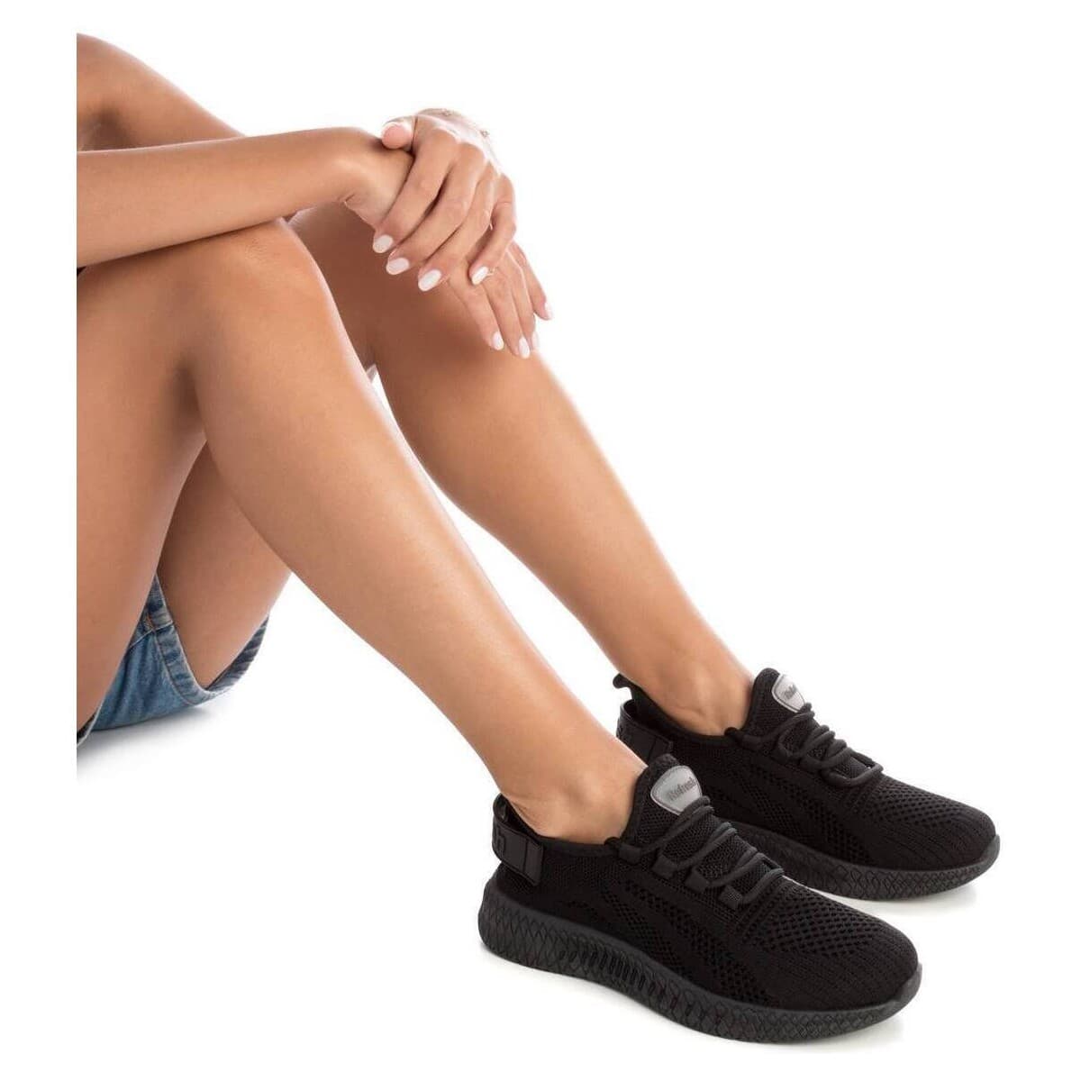 Women's Sneakers Refresh Black