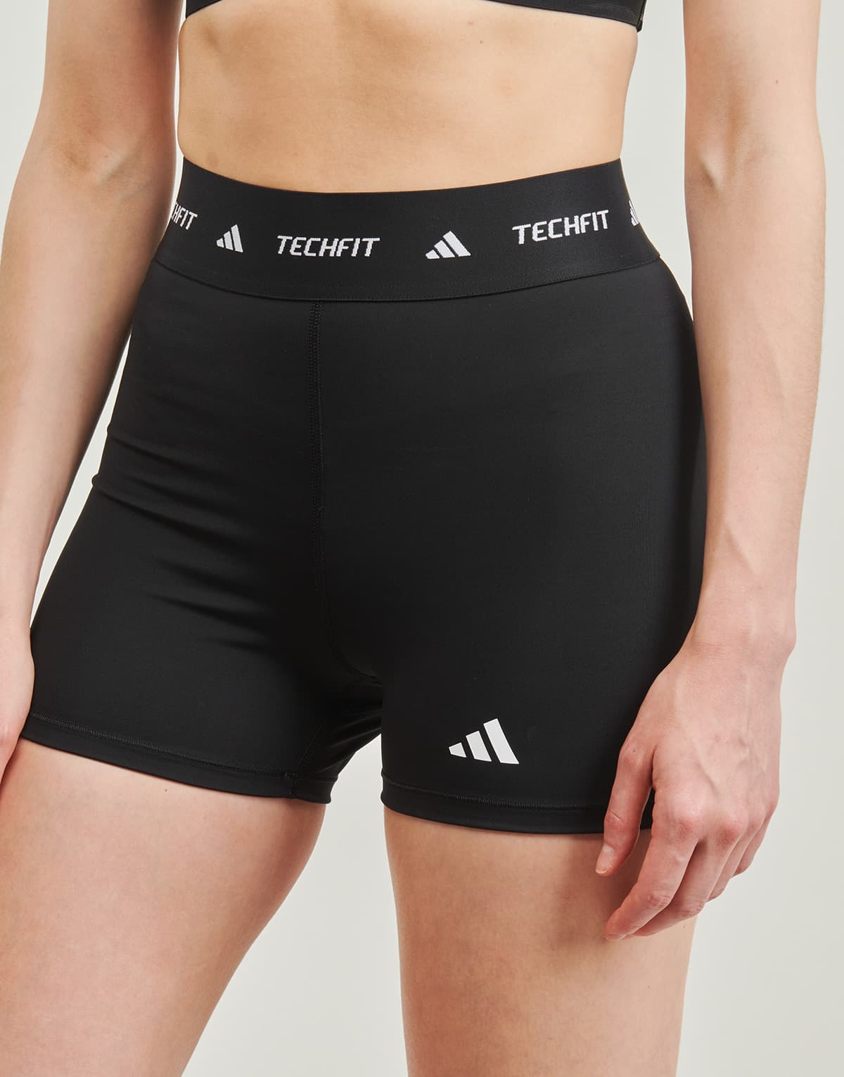 adidas TechFit Short W IT2275
