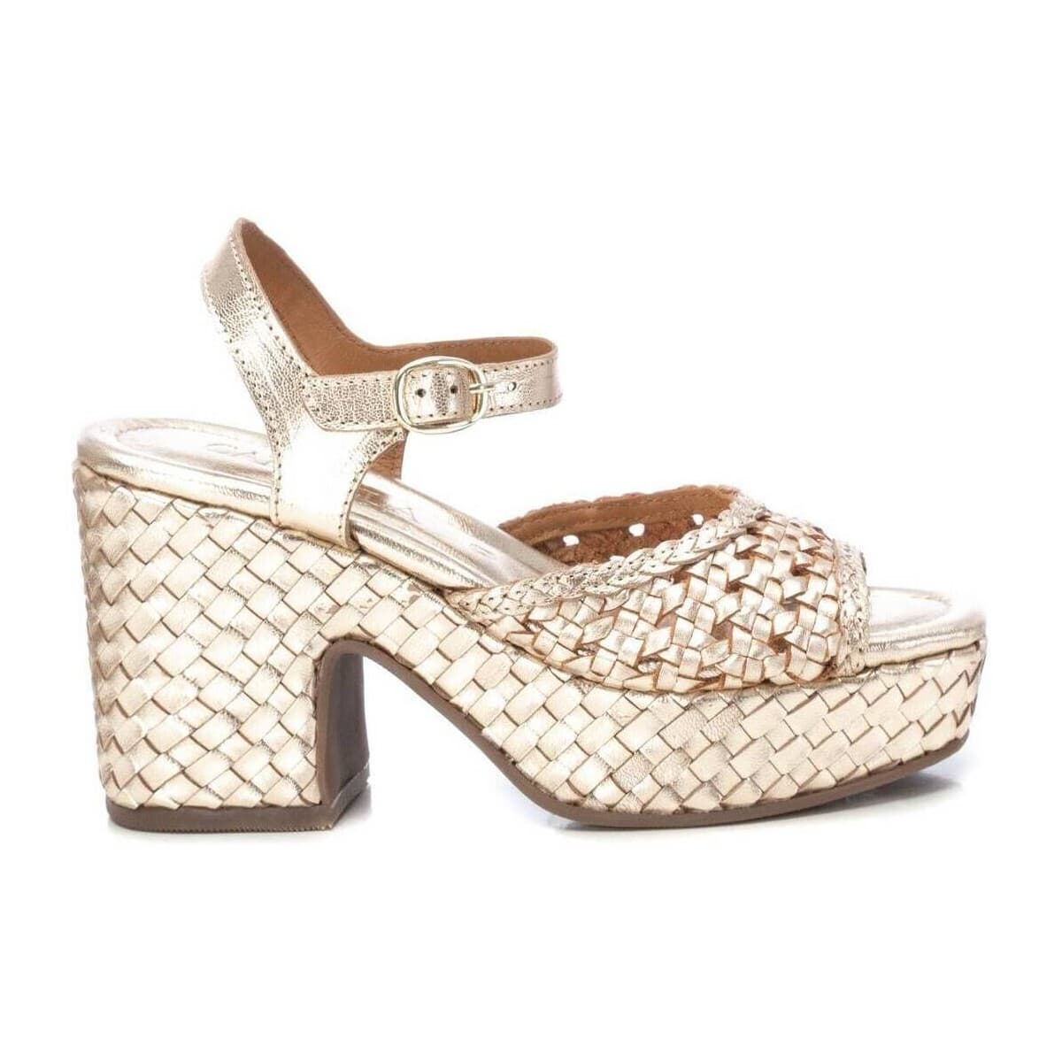 Σανδάλια με τακούνι Carmela 16163706