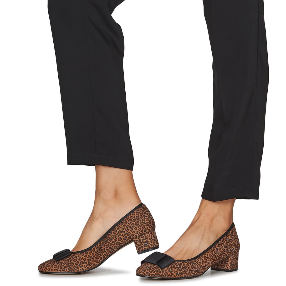 Women's Ballet Flats Betty London Brown