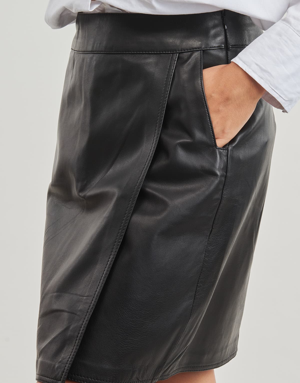 Women's Skirts Oakwood Black