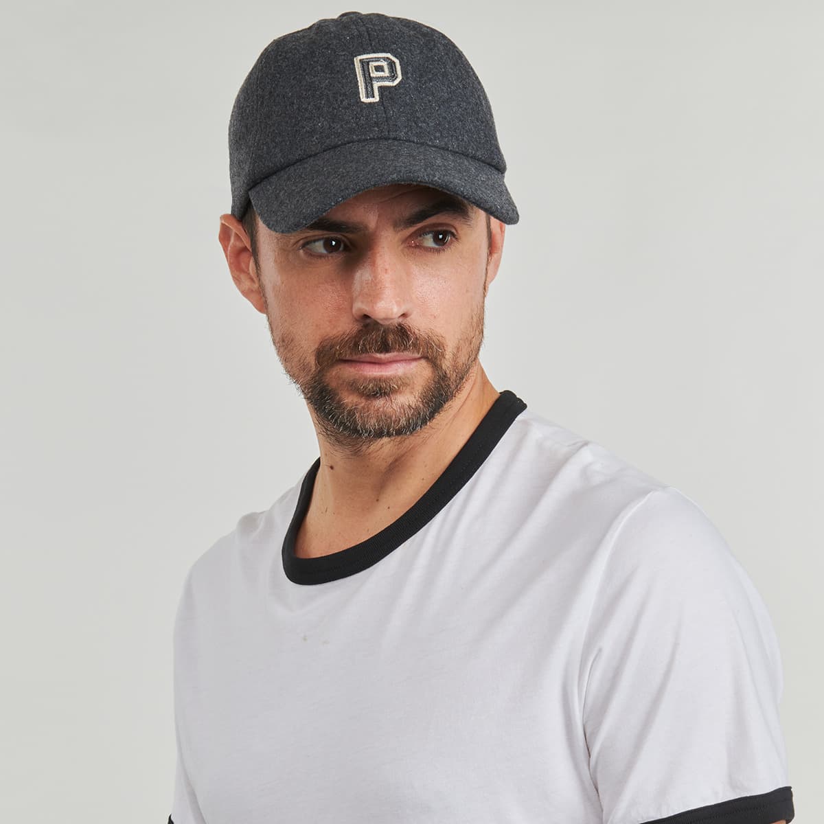 Women's Caps Pepe Jeans Gray