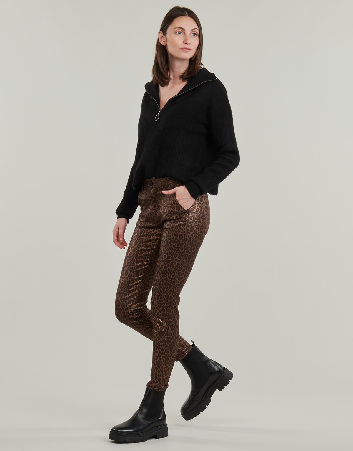 Women's Pants Le Temps des Cerises Brown