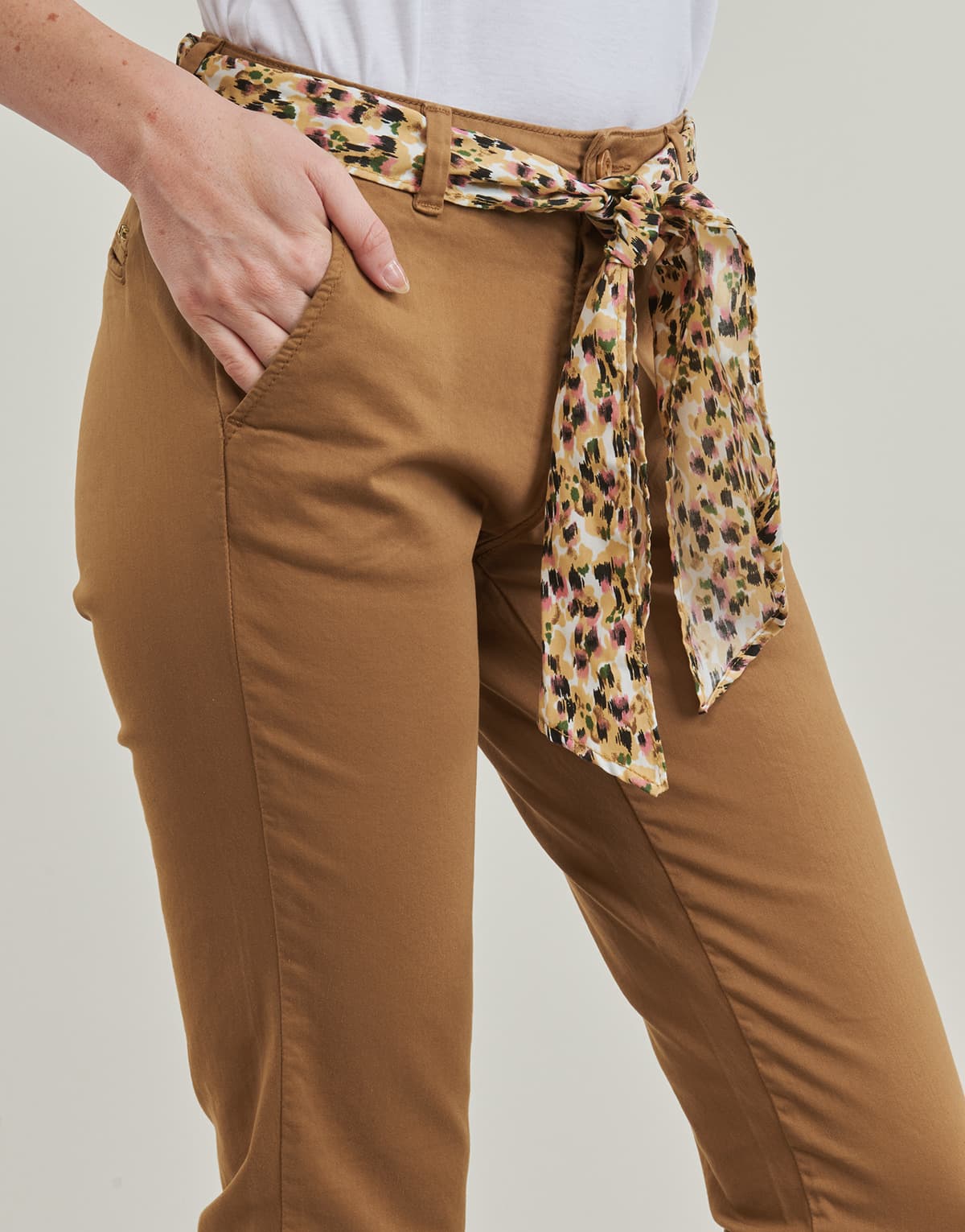 Women's Pants Le Temps des Cerises Beige