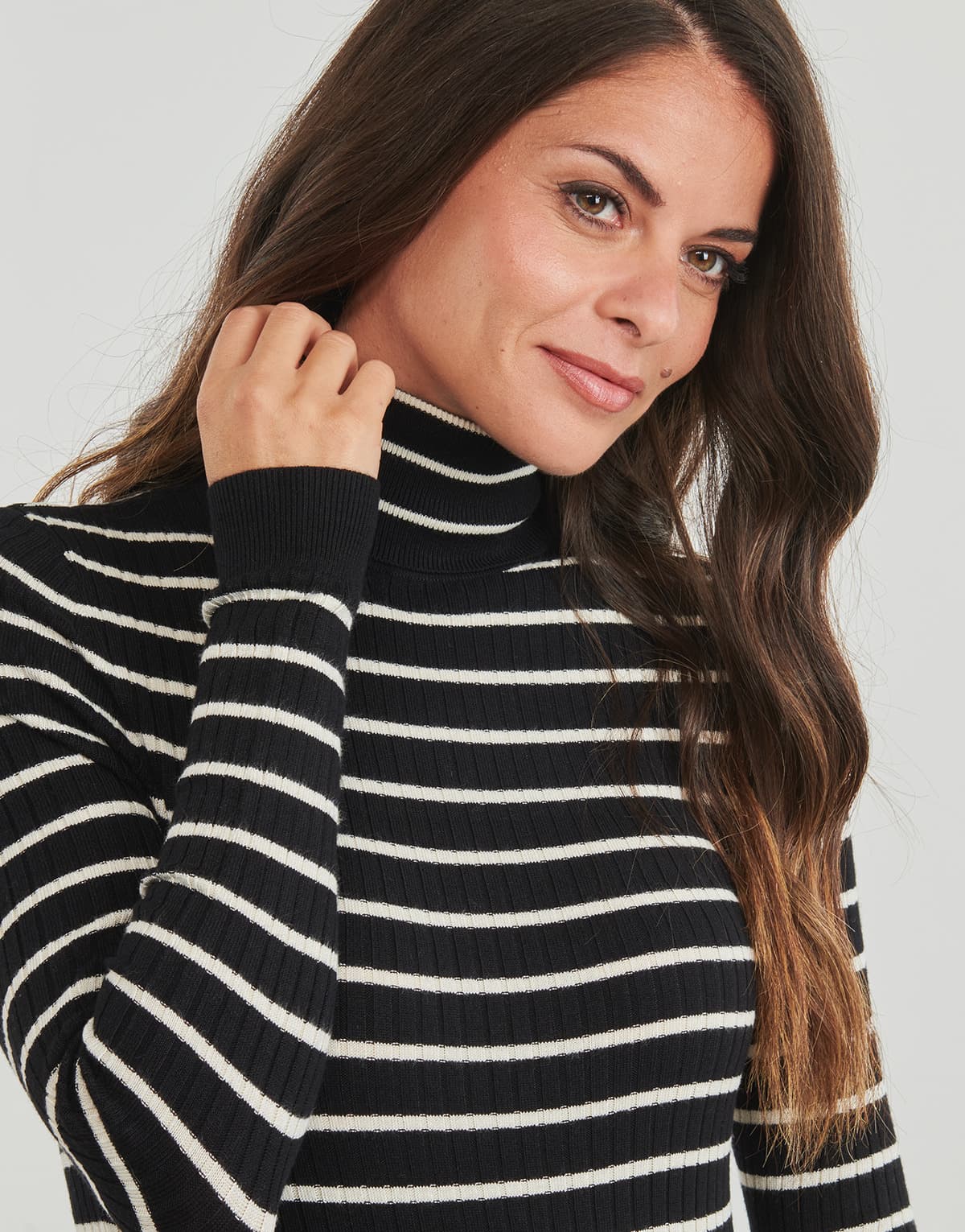 Women's Sweaters Only Black