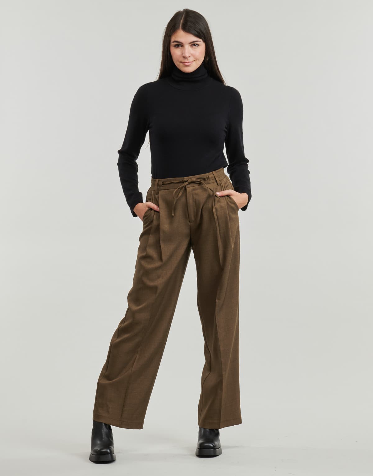 Women's Pants Only Brown