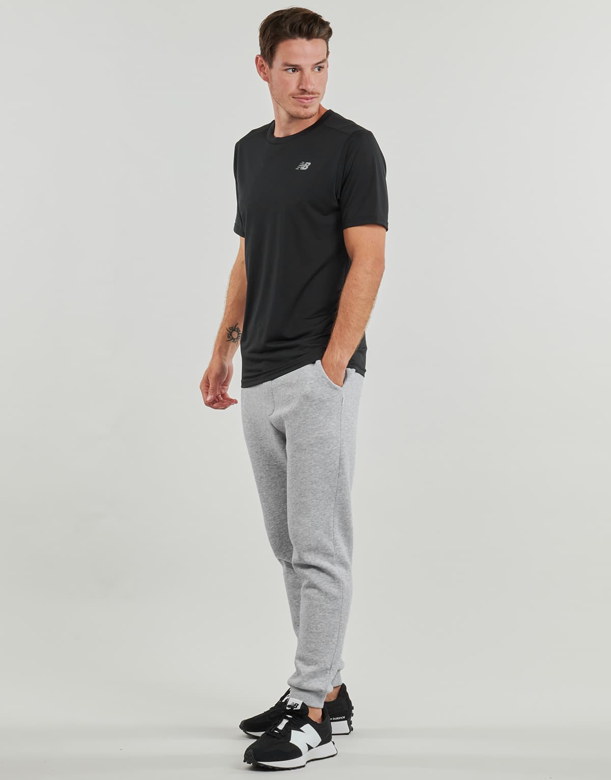 Men's T-Shirts New Balance Black