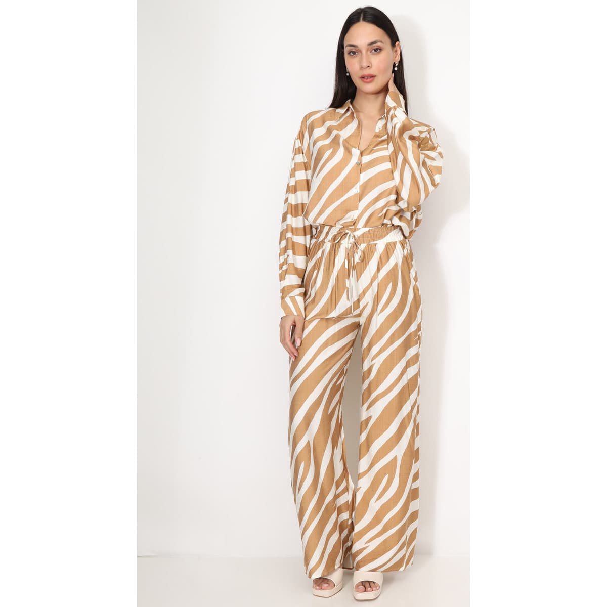 Women's Shirts La Modeuse Beige