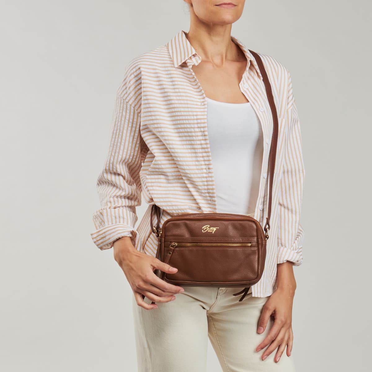 Women's Shoulder Bags Betty London Brown
