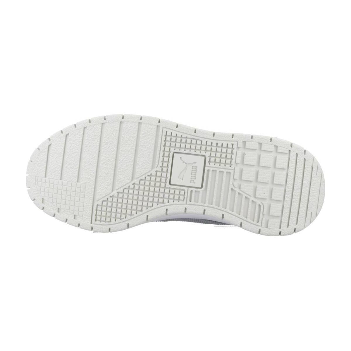 Women's Sports Shoes Puma White