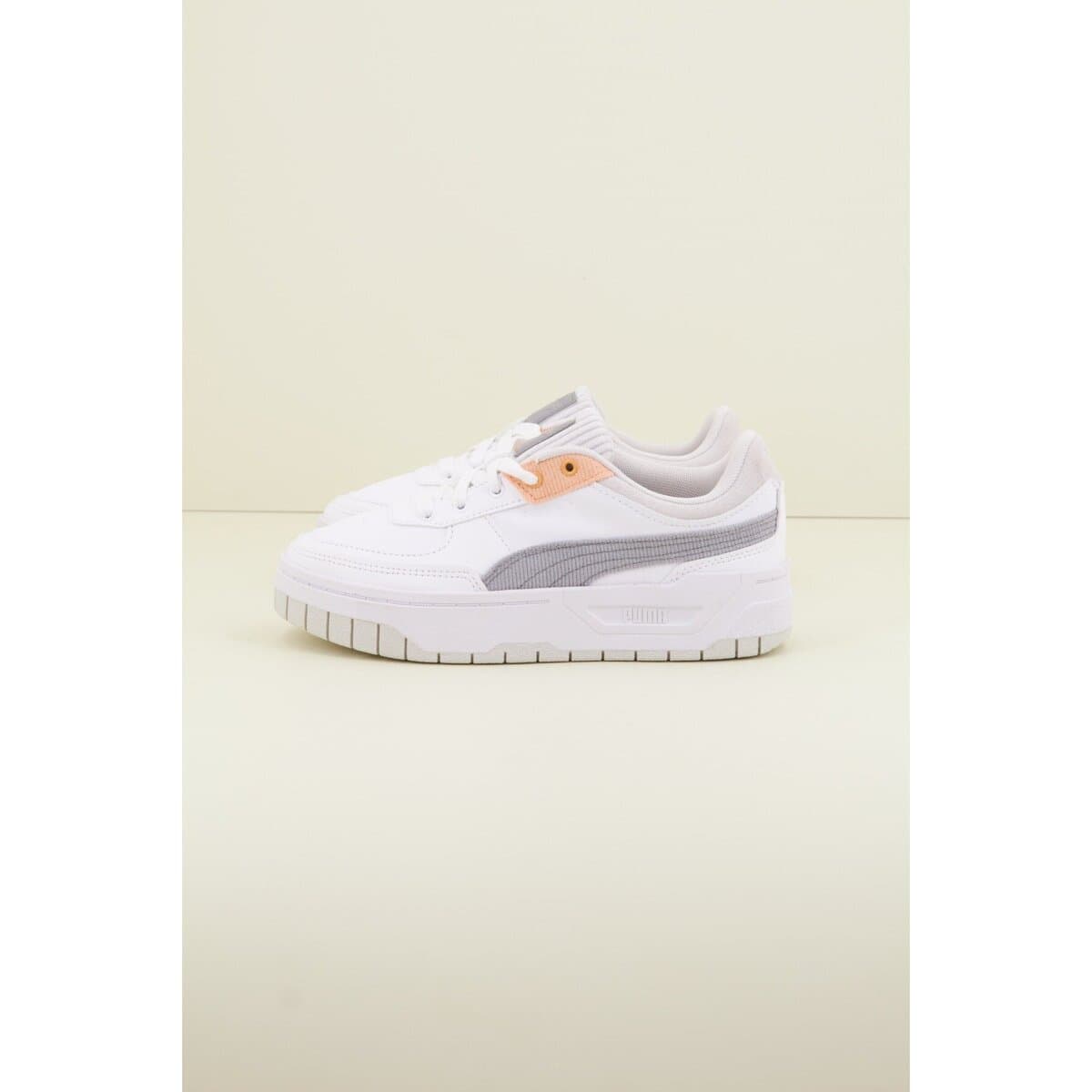 Women's Sports Shoes Puma White