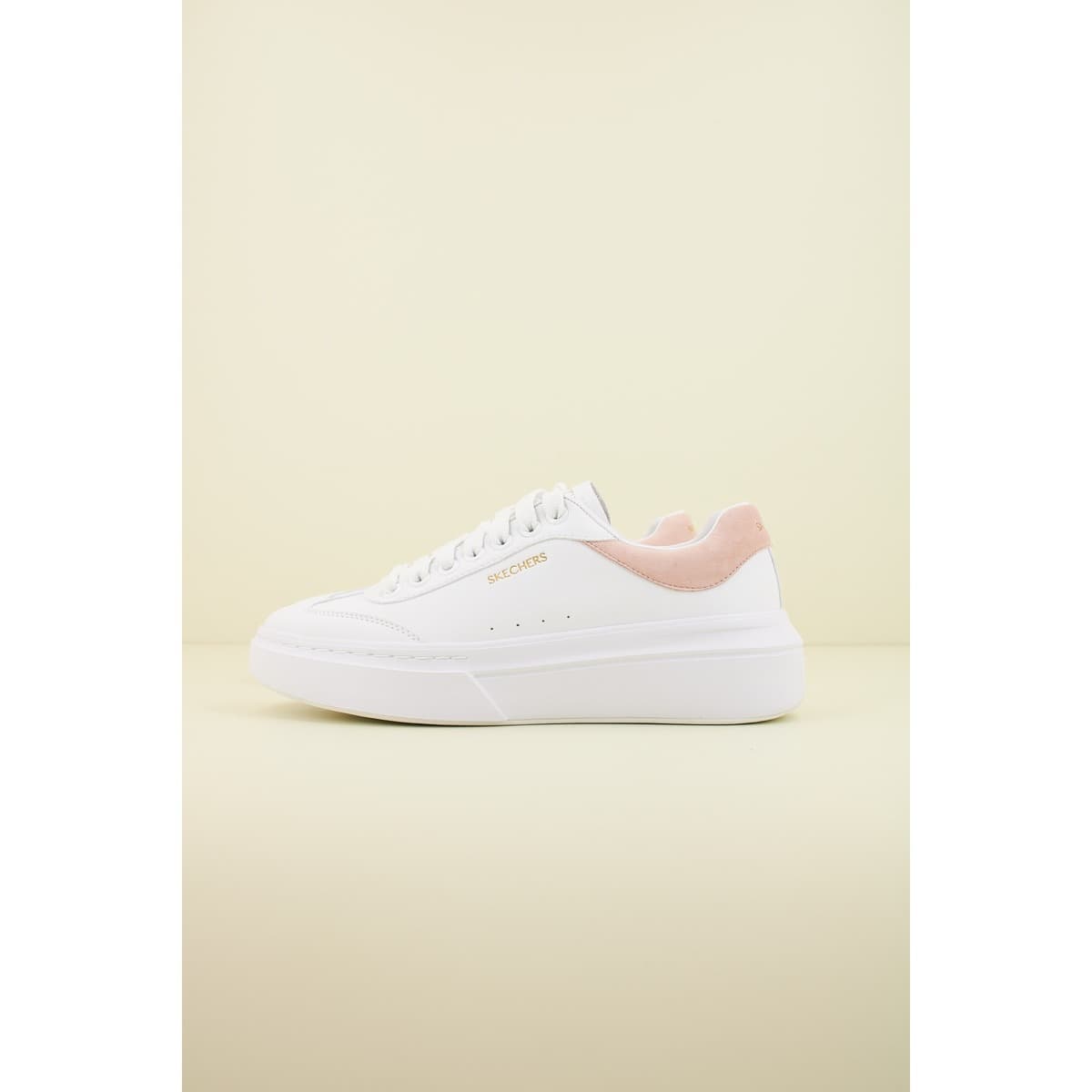 Women's Sports Shoes Skechers White