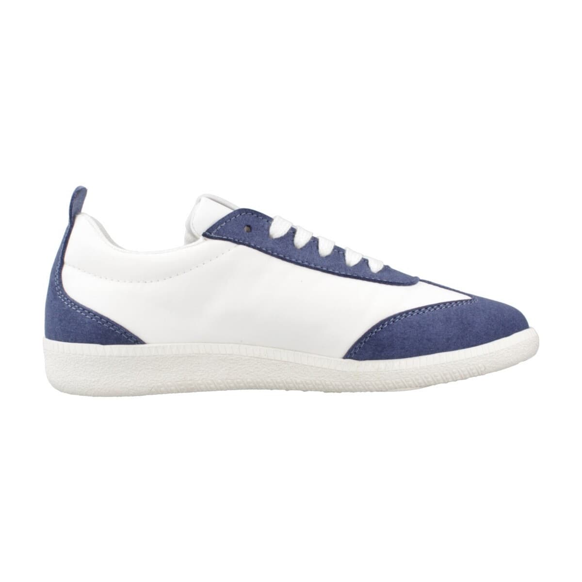 Women's Sneakers Vegtus White