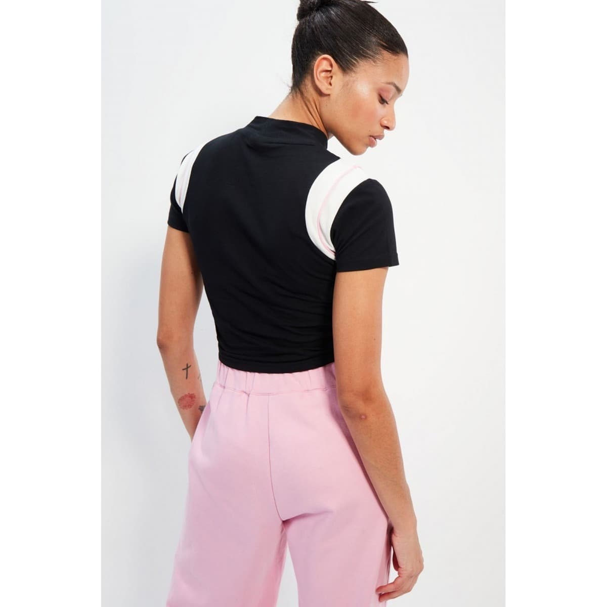 Women's T-Shirts Ellesse Black