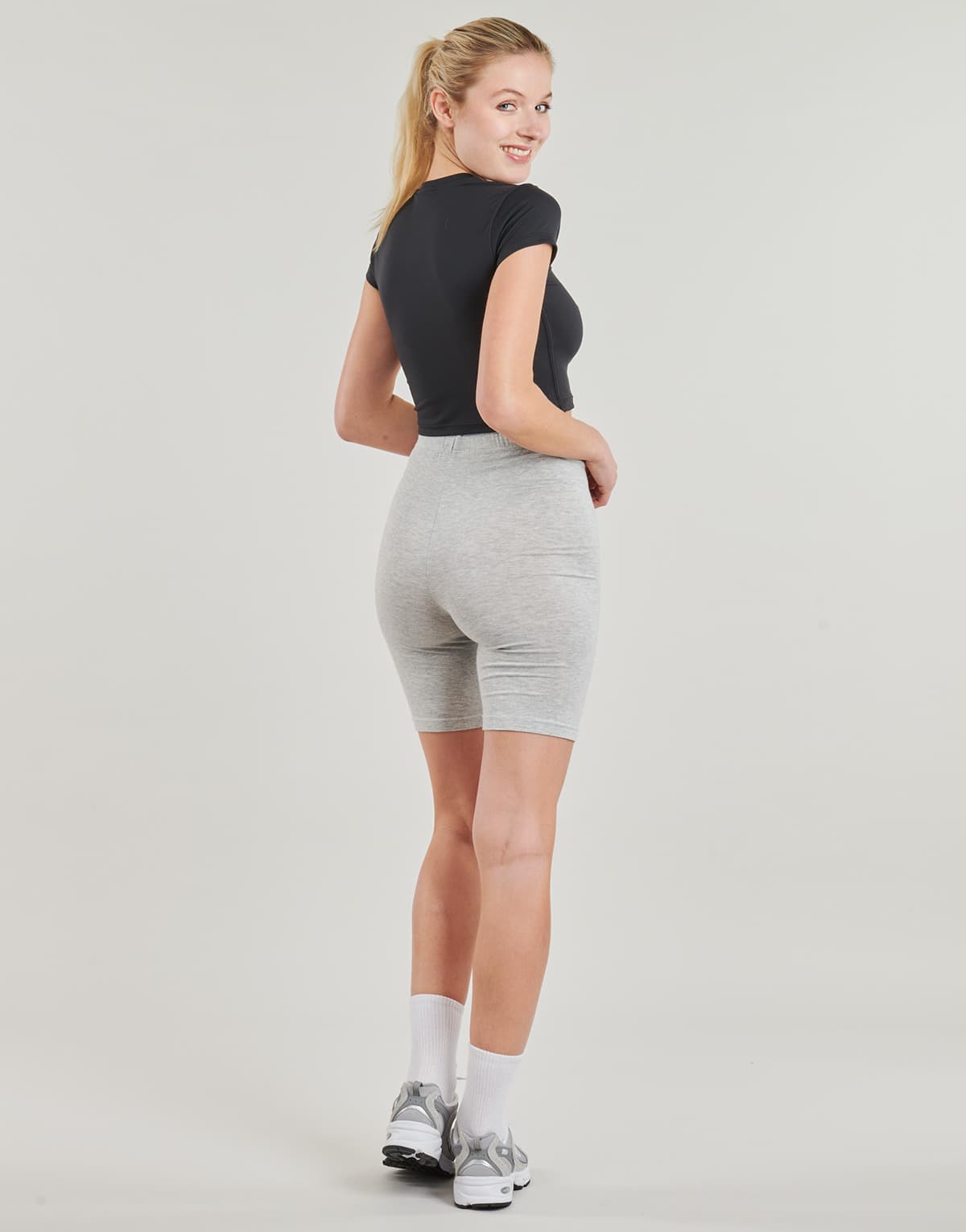 Women's T-Shirts New Balance Black