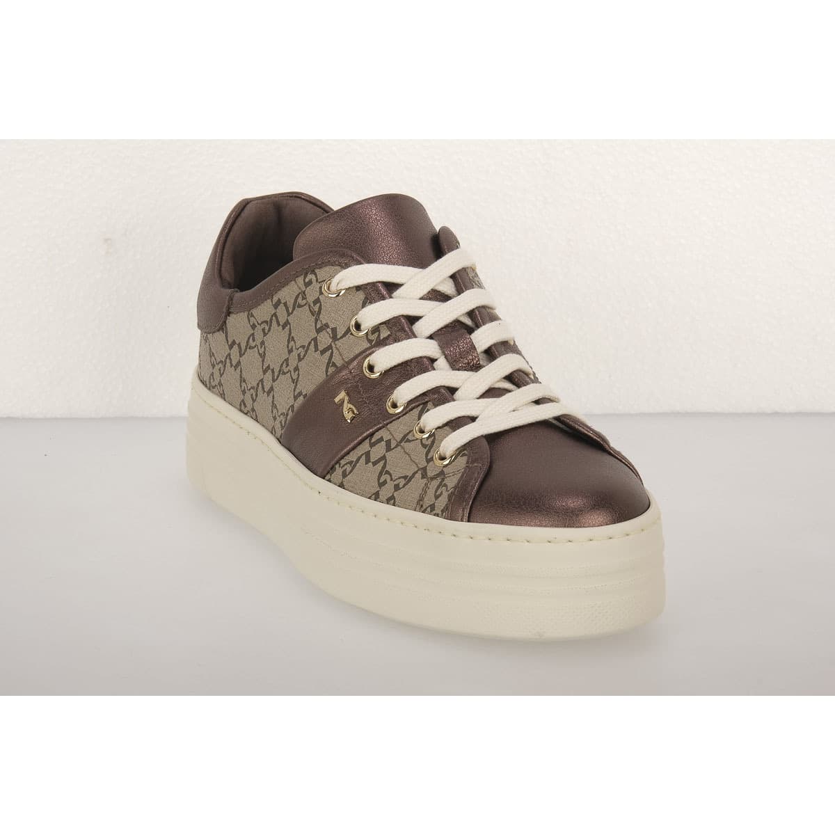 Women's Sneakers NeroGiardini Brown