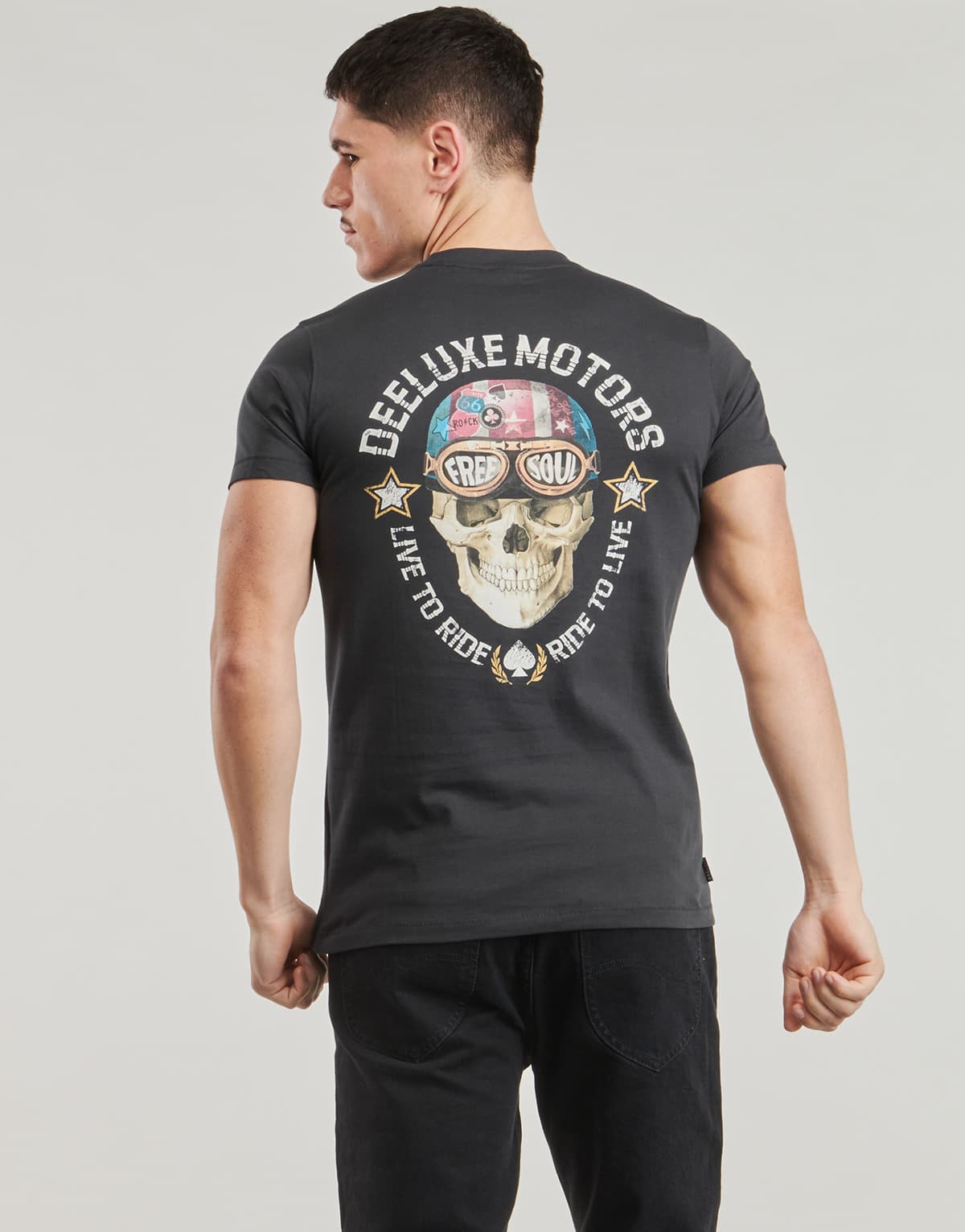 Men's T-Shirts Deeluxe Black