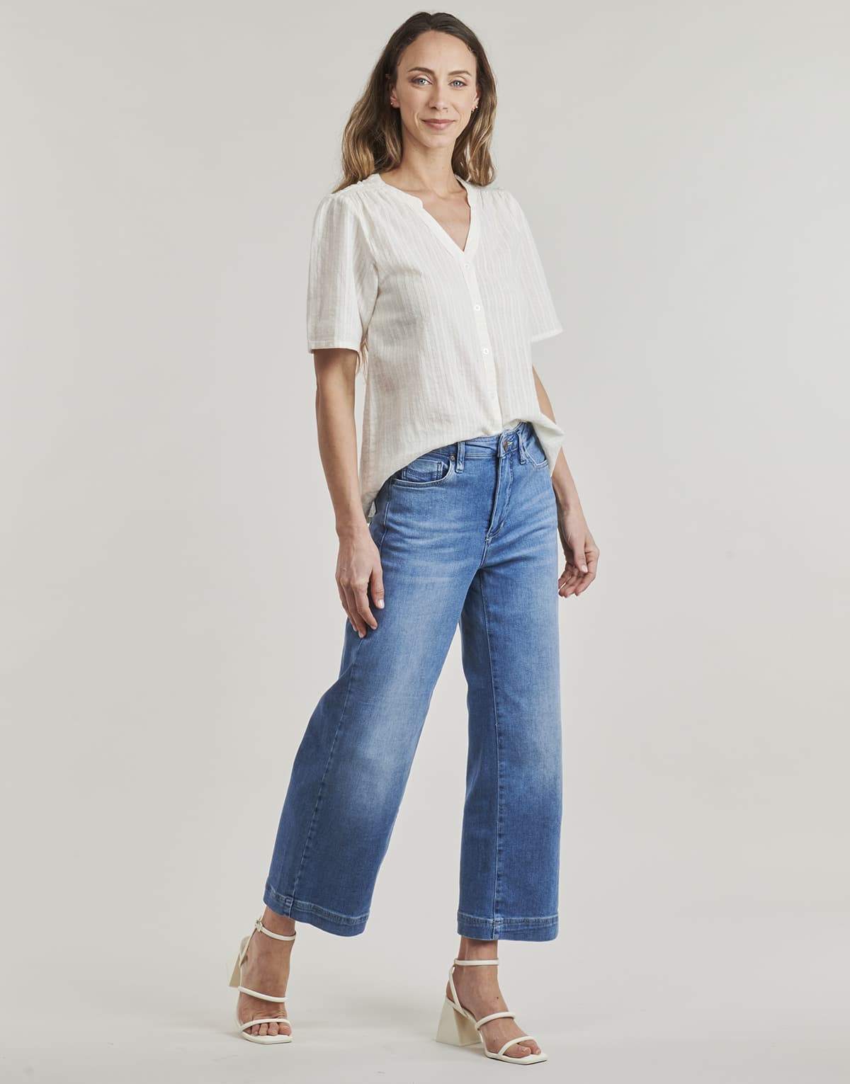 Women's T-Shirts Deeluxe White