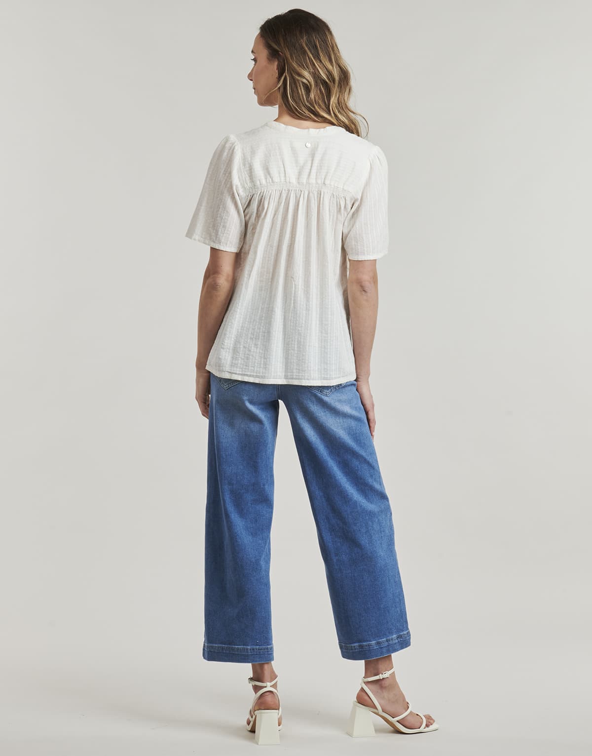 Women's T-Shirts Deeluxe White