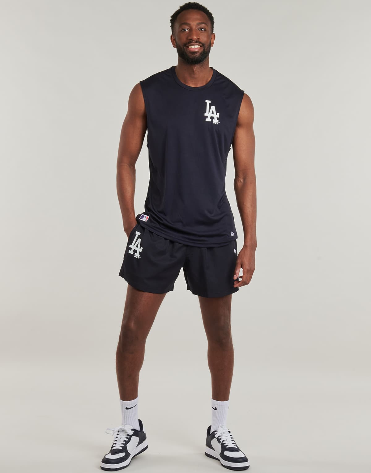 Men's Shorts New-Era Black