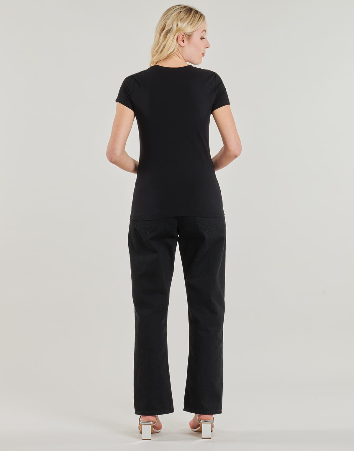 Women's T-Shirts Guess Black