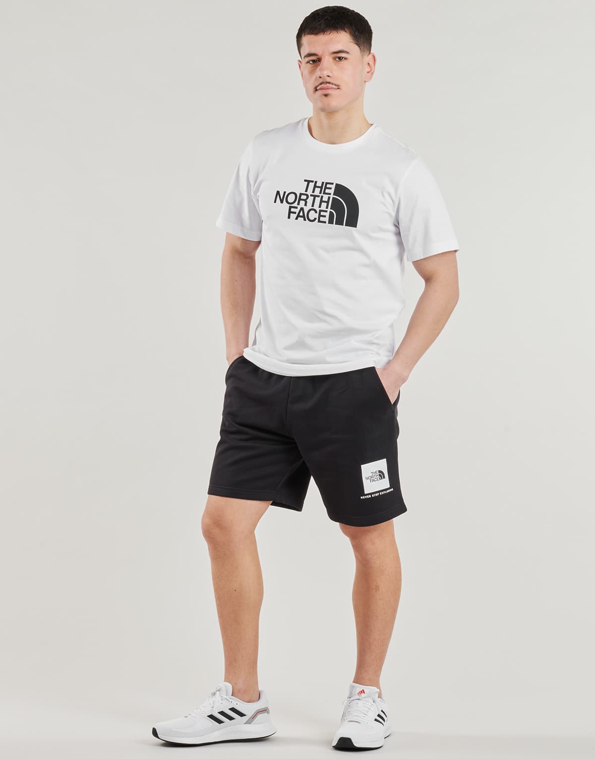 T-shirt με κοντά μανίκια The North Face M SS Easy Tee