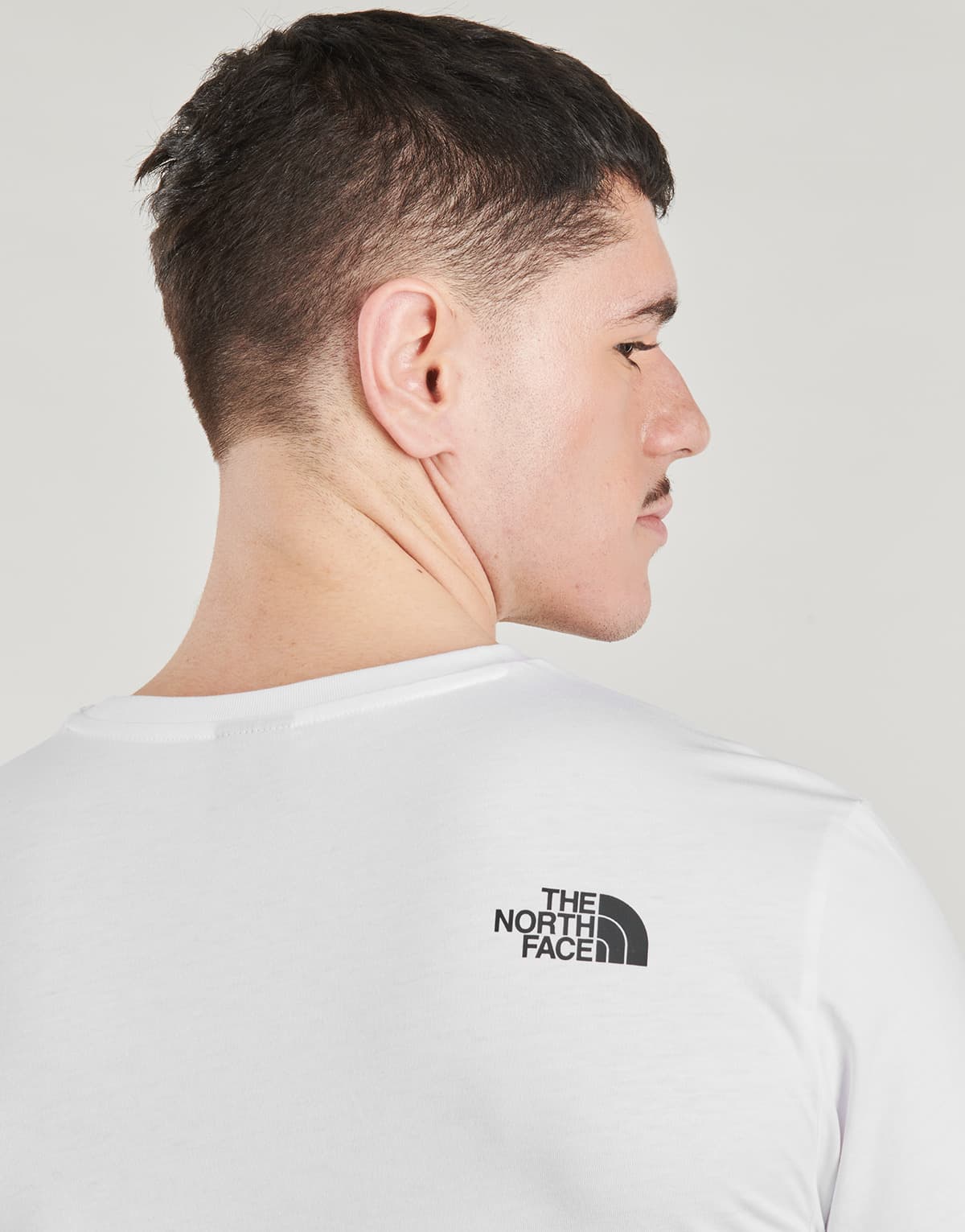 T-shirt με κοντά μανίκια The North Face M SS Easy Tee
