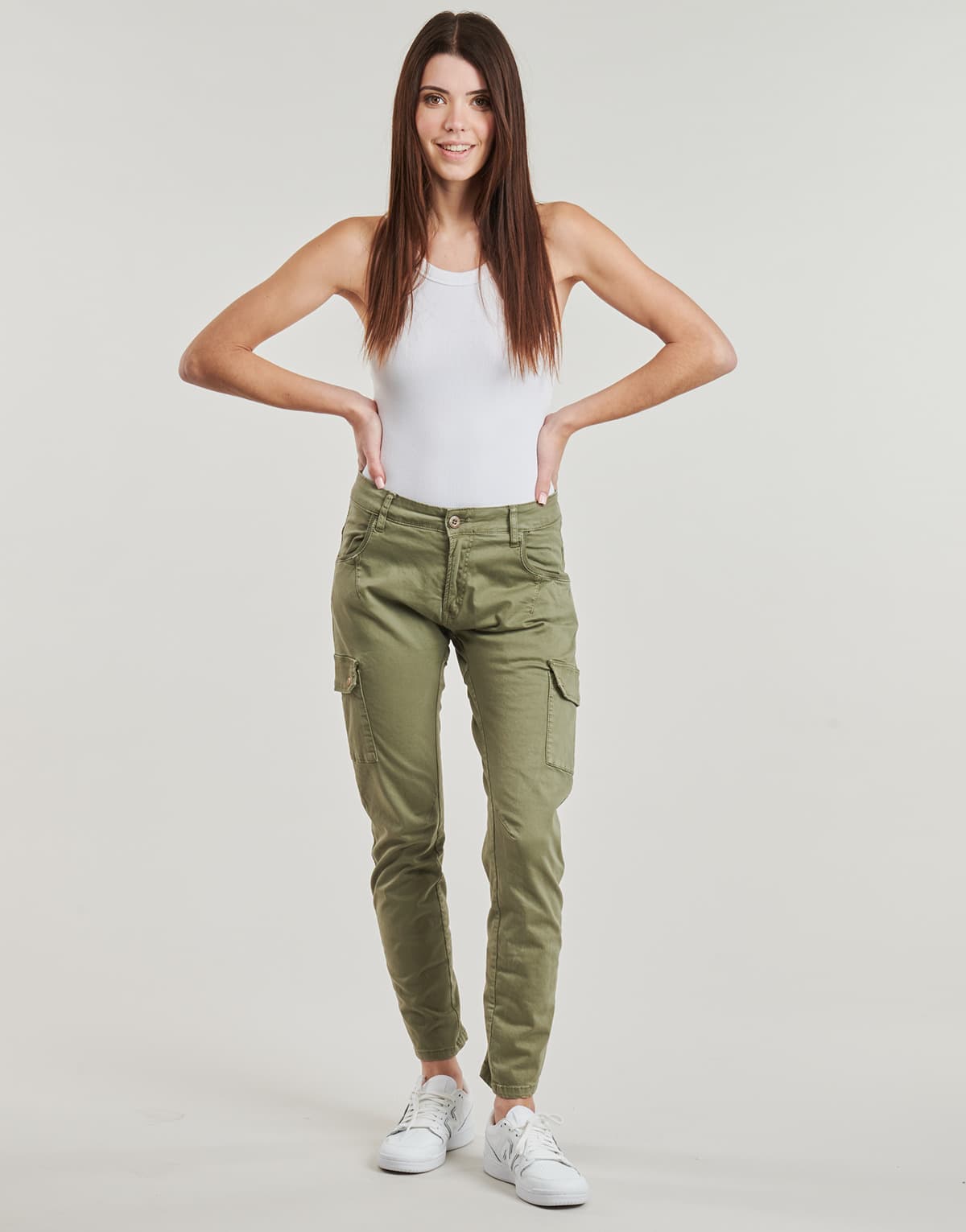 Women's Pants Le Temps des Cerises Khaki