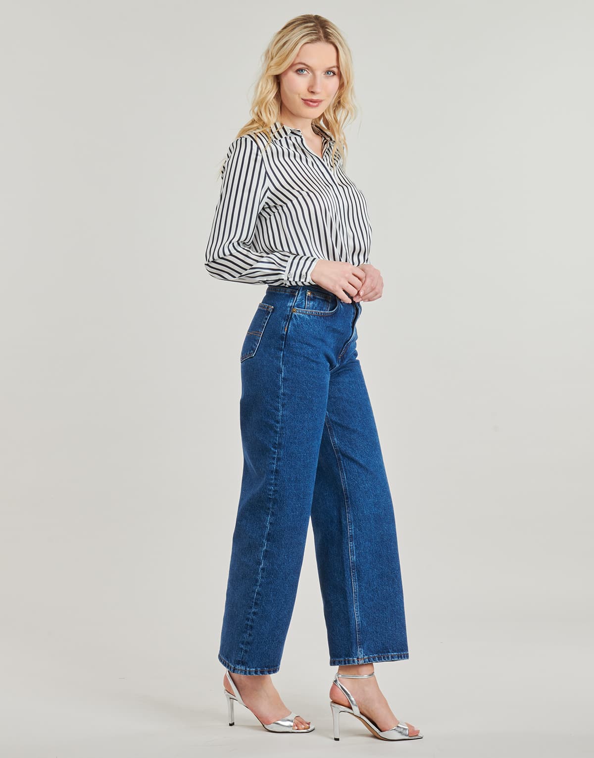 Women's Shirts Morgan White