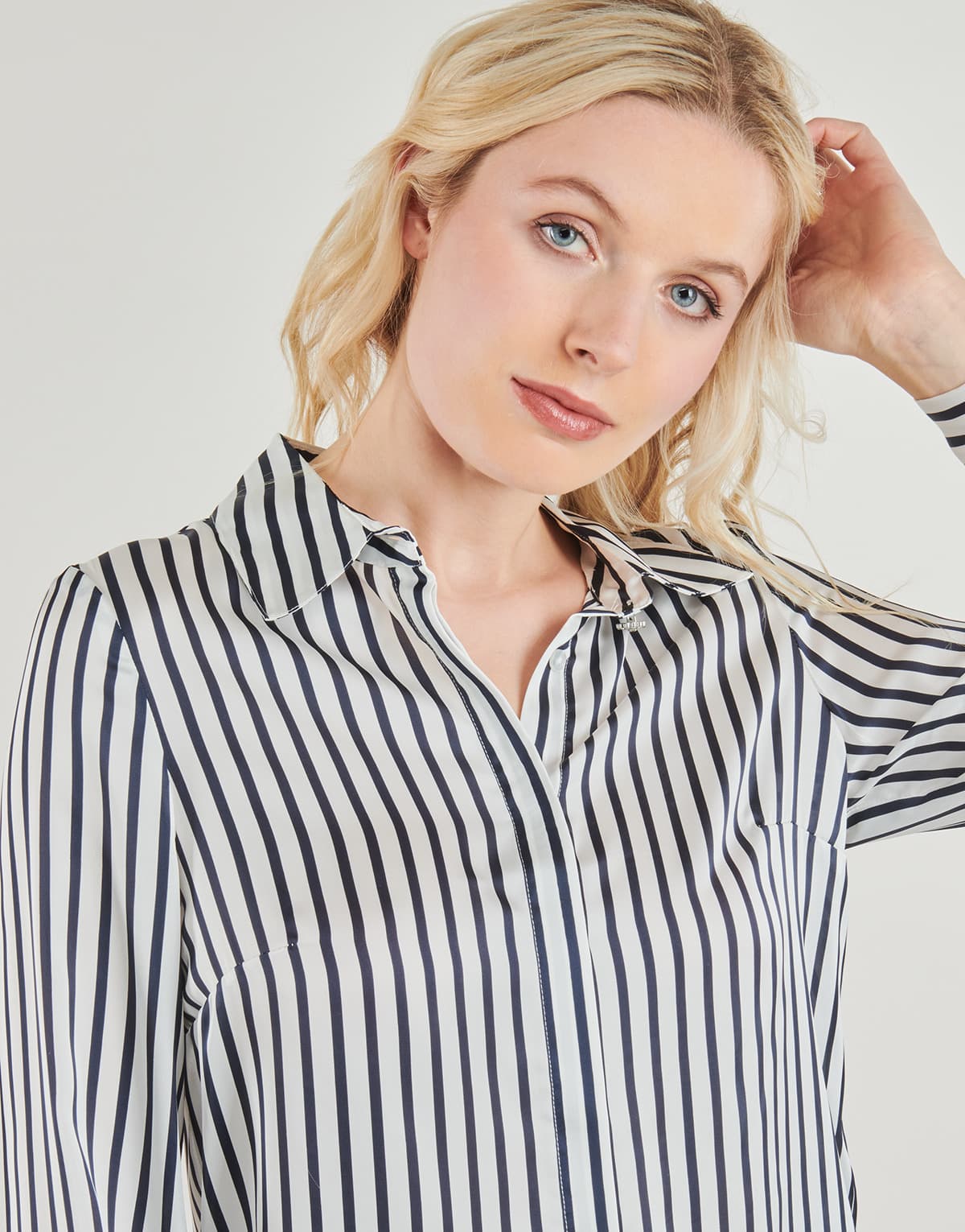 Women's Shirts Morgan White