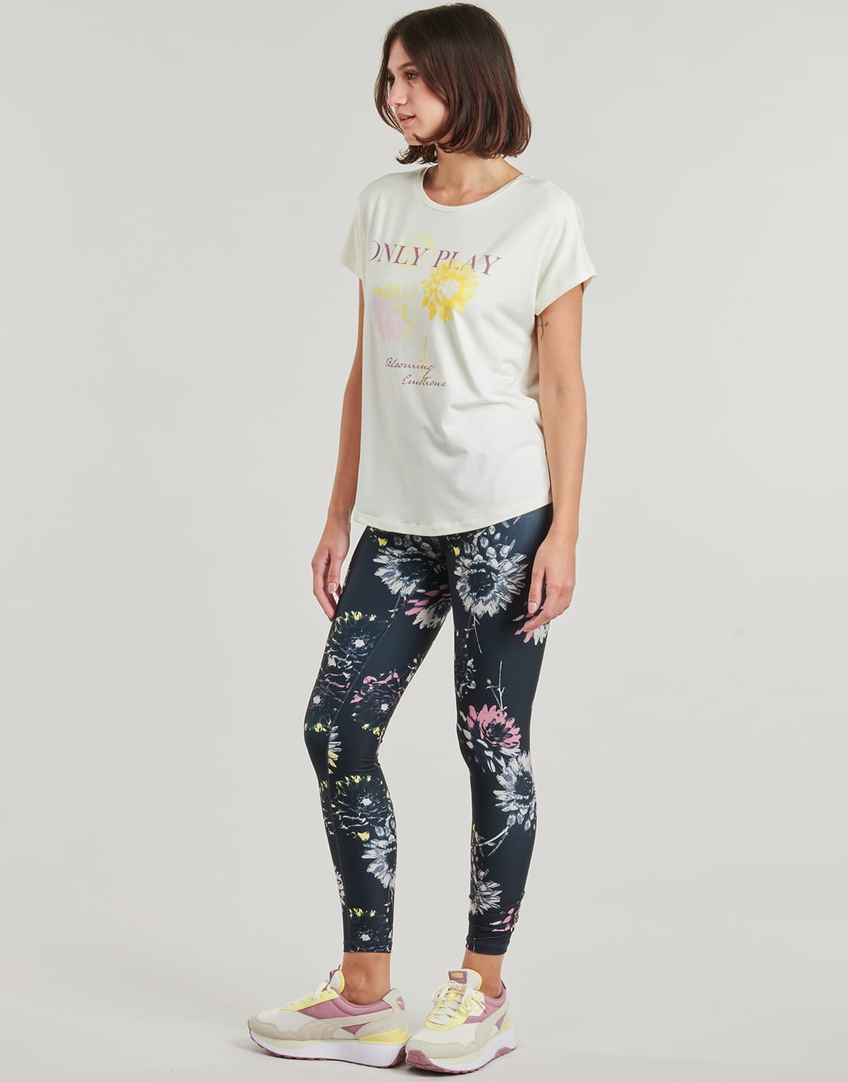 Women's T-Shirts Only Play White