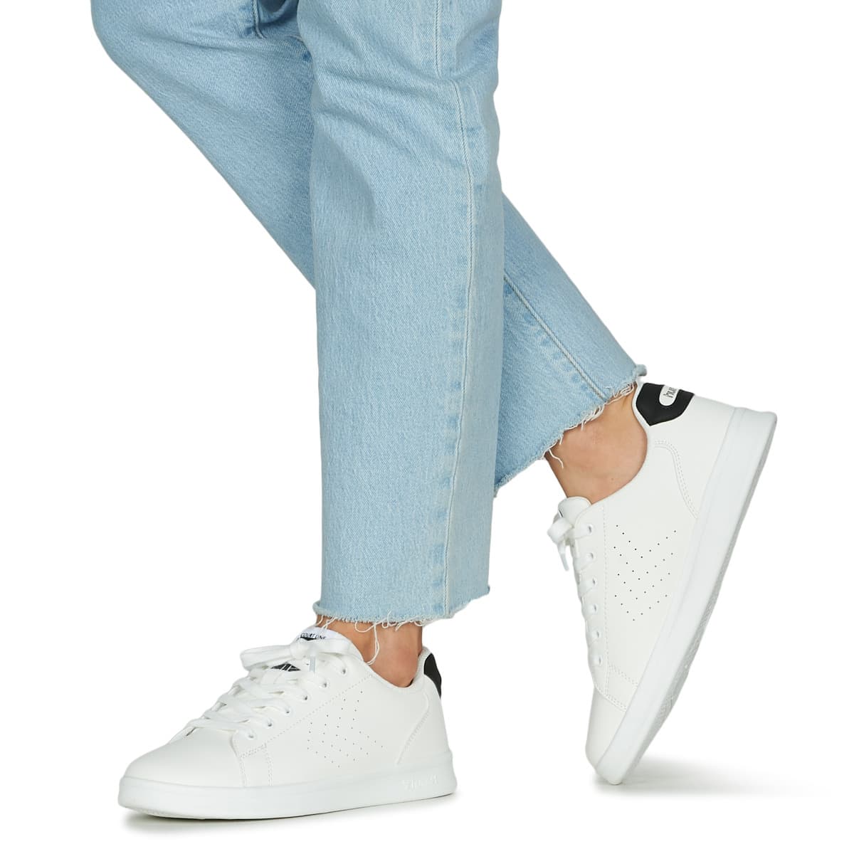 Women's Sports Shoes hummel White