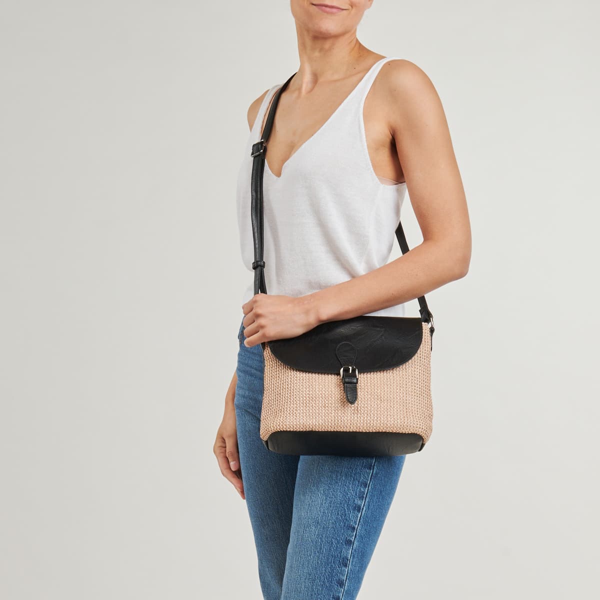 Women's Shoulder Bags Casual Attitude Beige