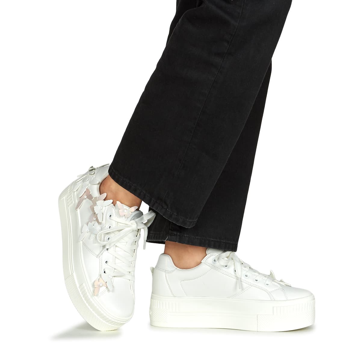 Women's Sneakers Buffalo White