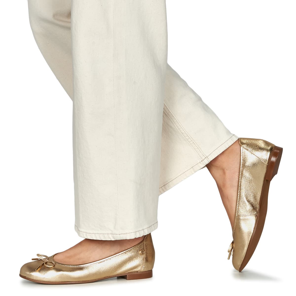 Women's Ballet Flats Betty London Gold