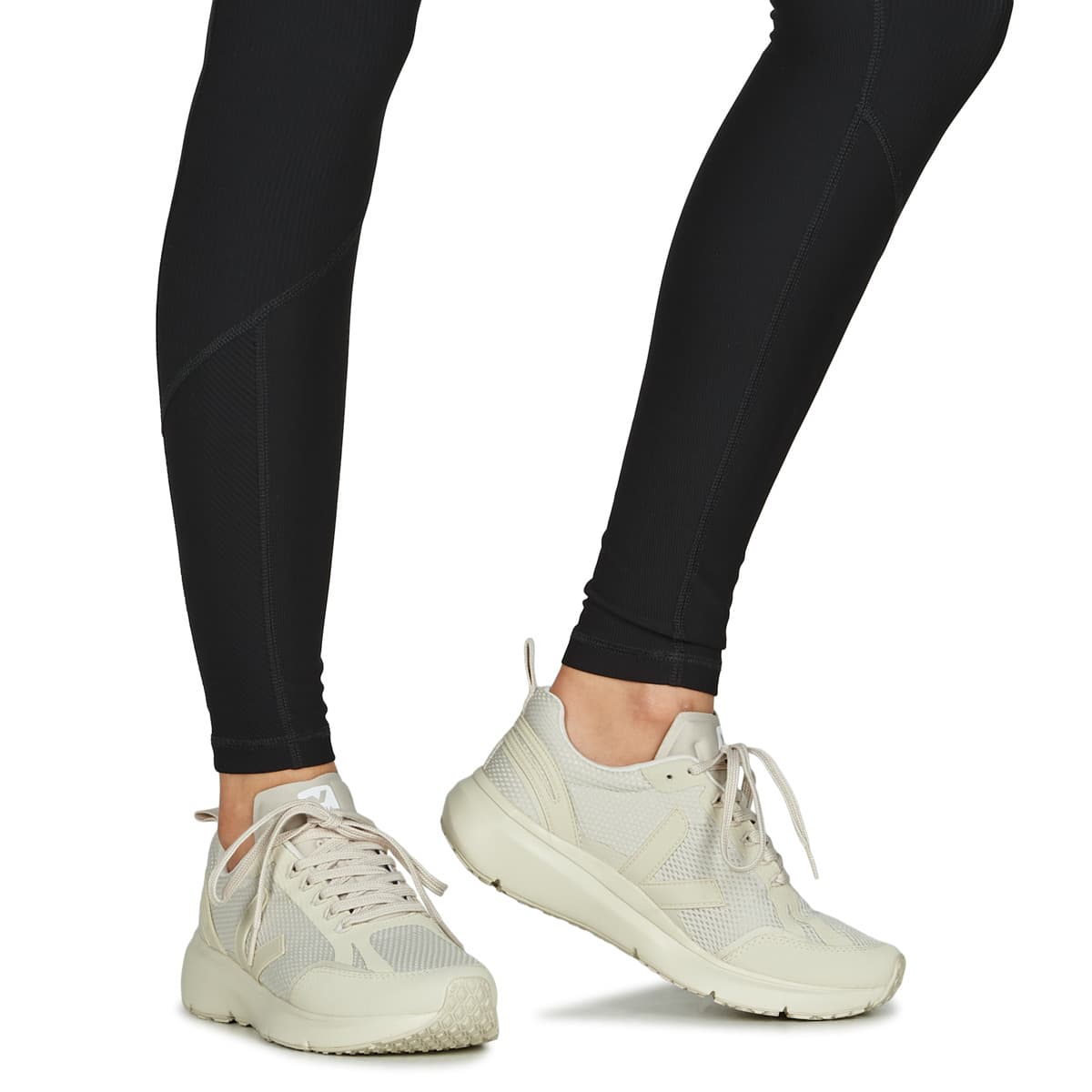 Women's Sneakers Veja Beige