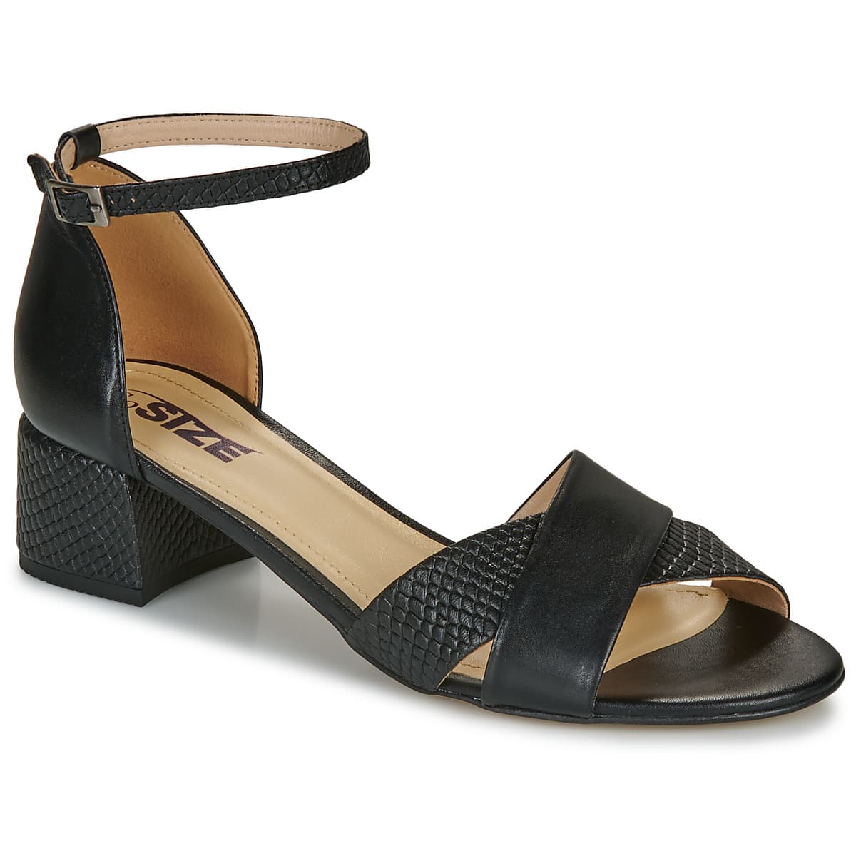 Σανδάλια με τακούνι So Size MAELA