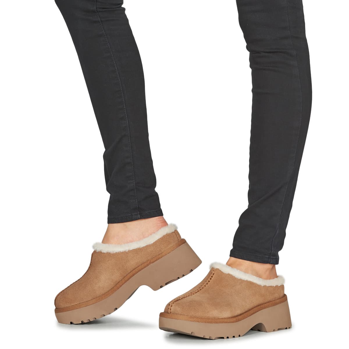 Women's House Slippers UGG Brown