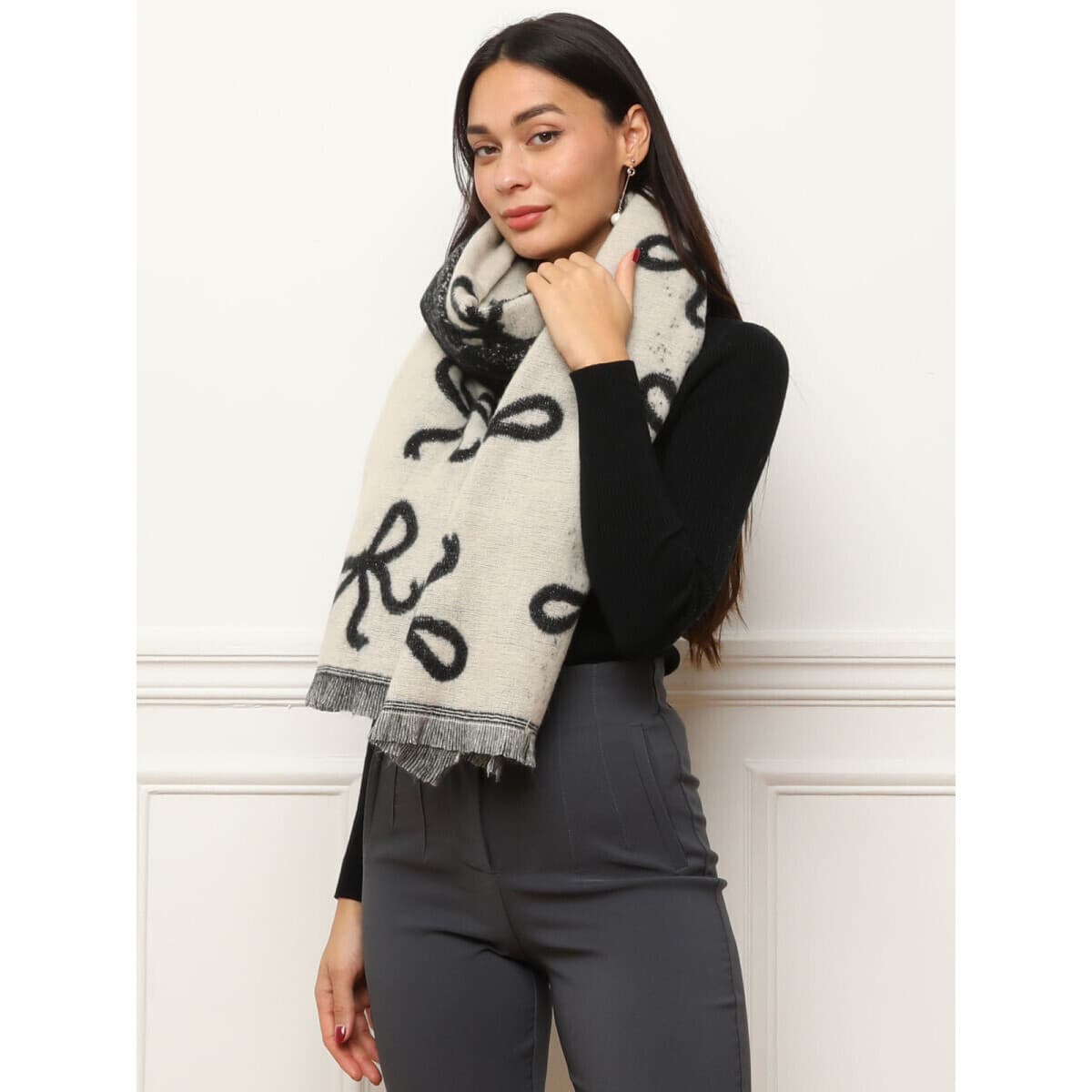 Women's Scarves La Modeuse Black