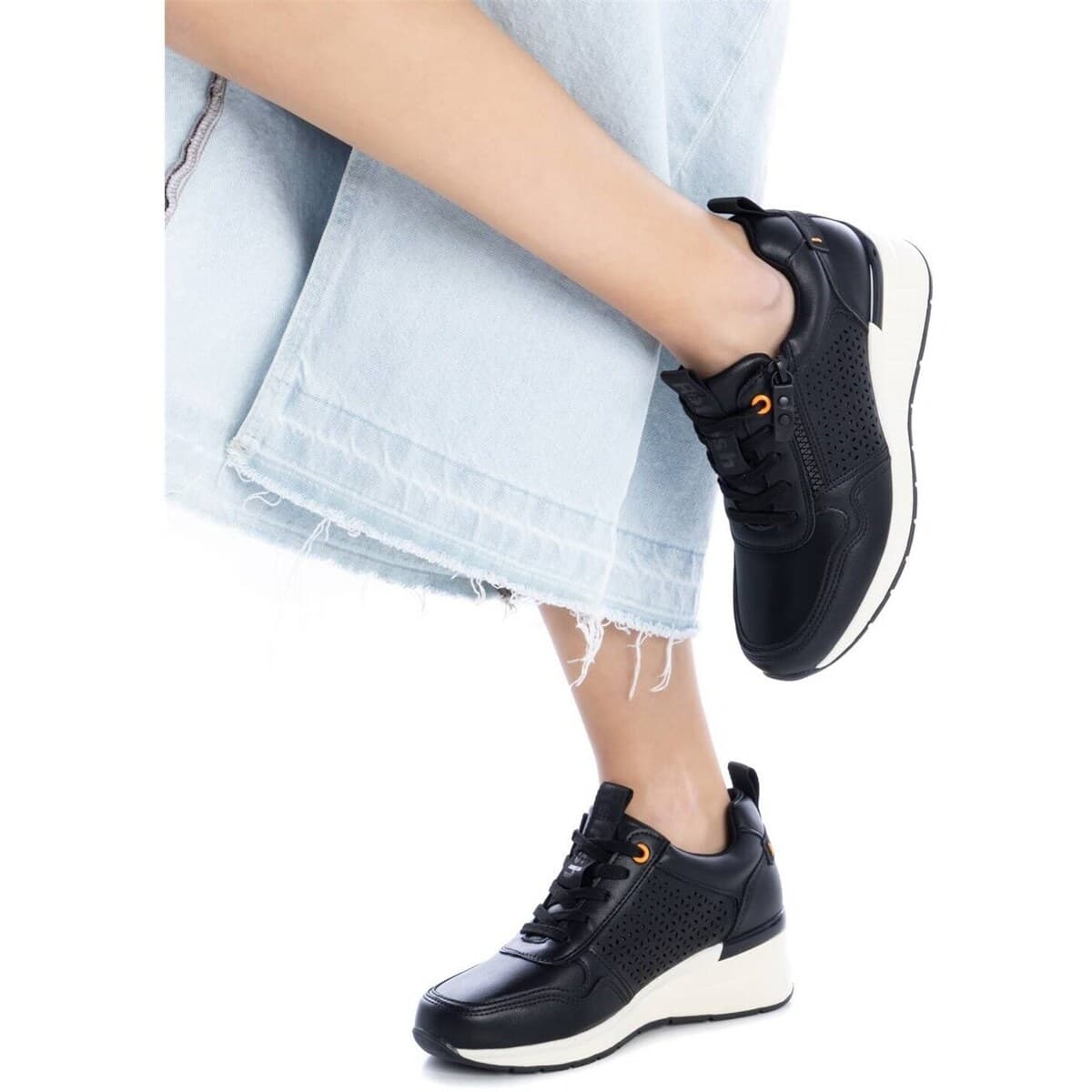 Women's Sneakers Refresh Black