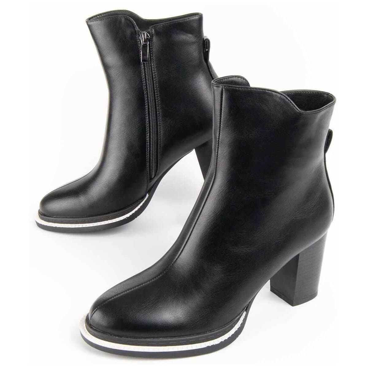 Women's Boots Montevita Black