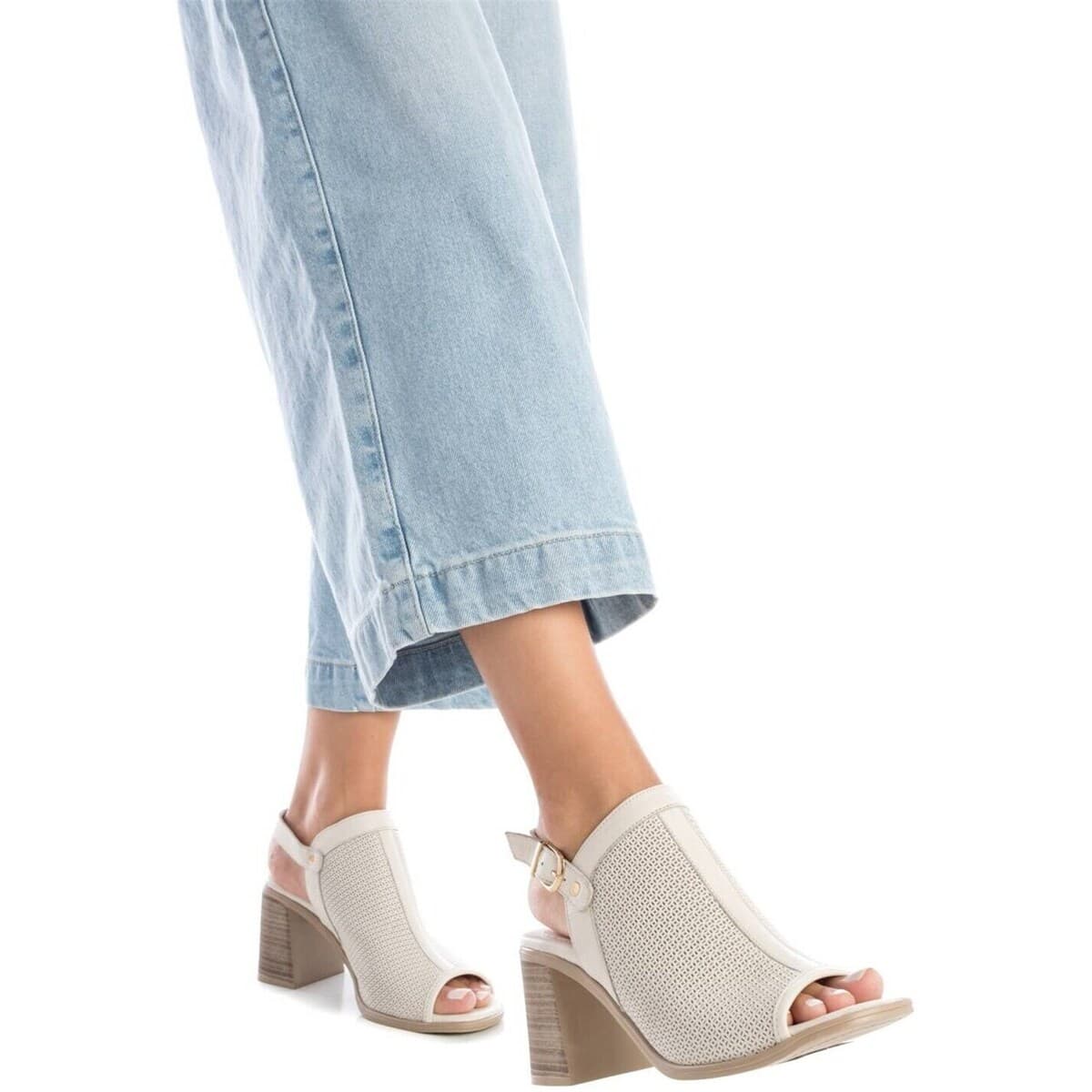 Women's Pumps Carmela White