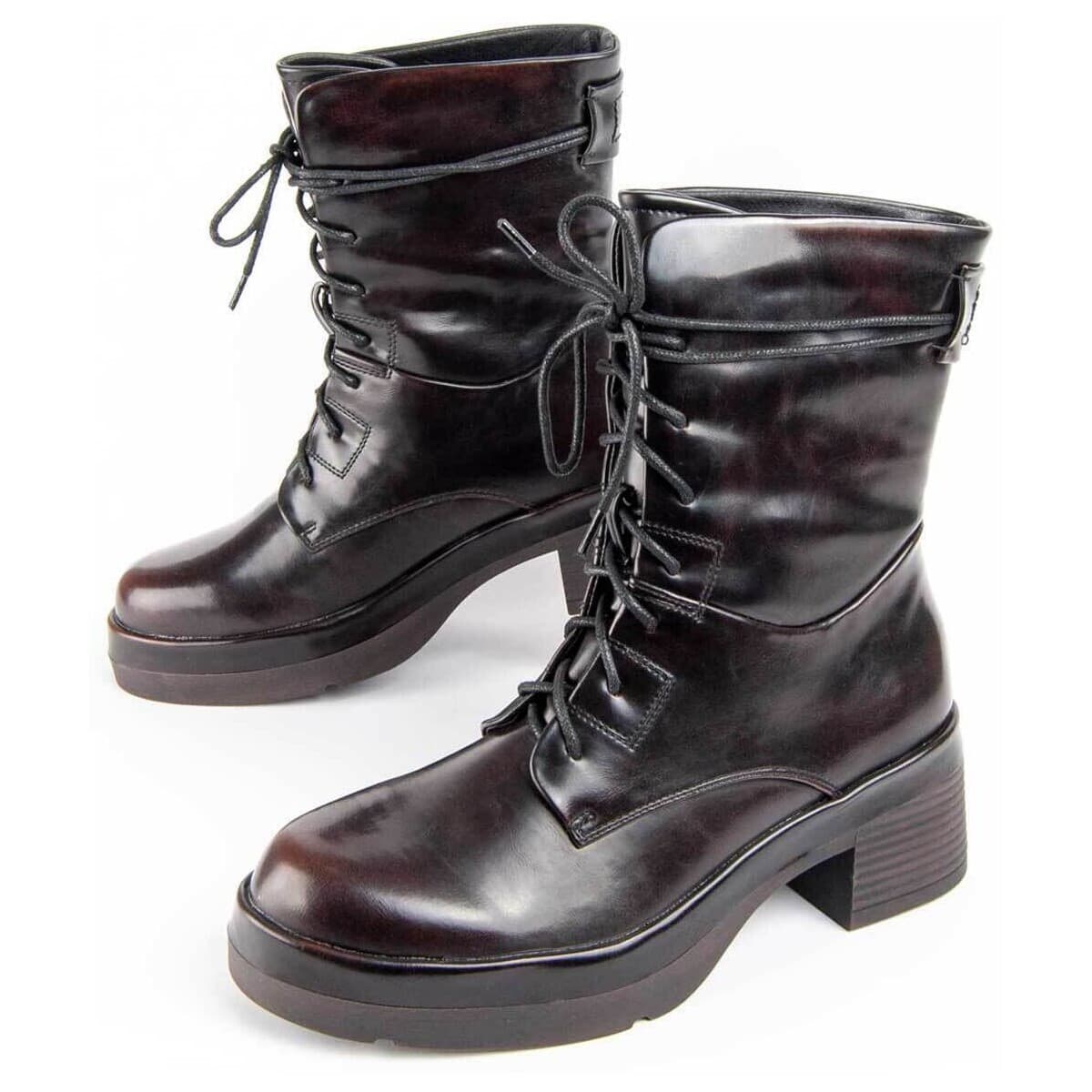 Μπότες με τακούνι Montevita 100974