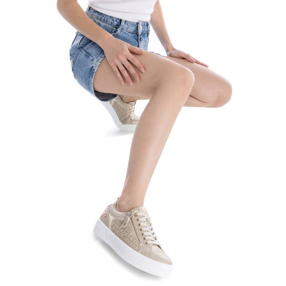 Women's Sneakers Xti Gold