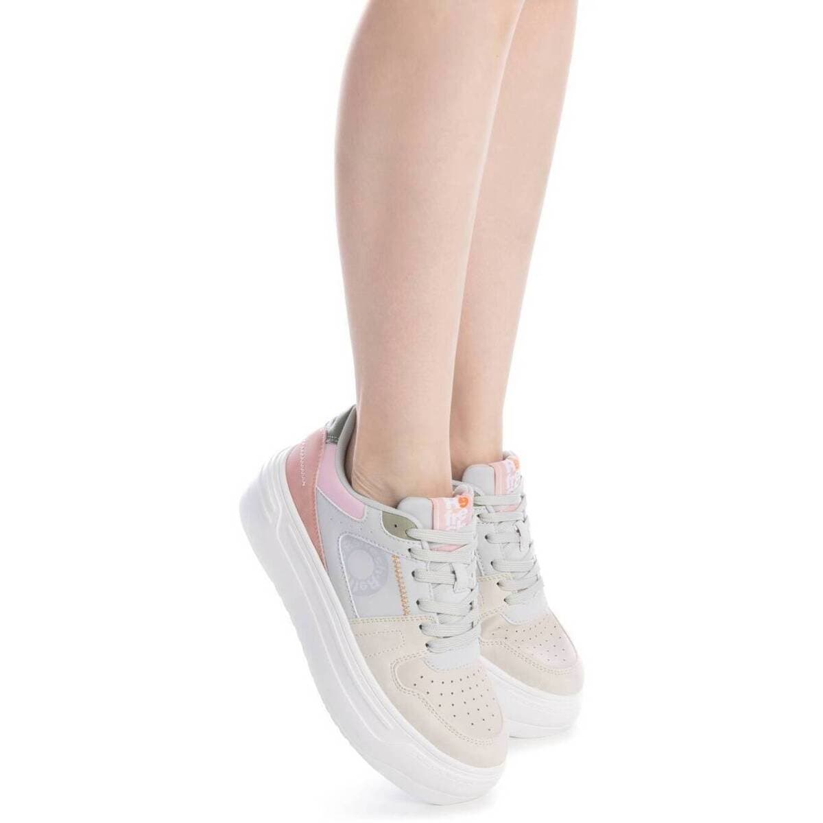 Women's Sneakers Refresh Brown