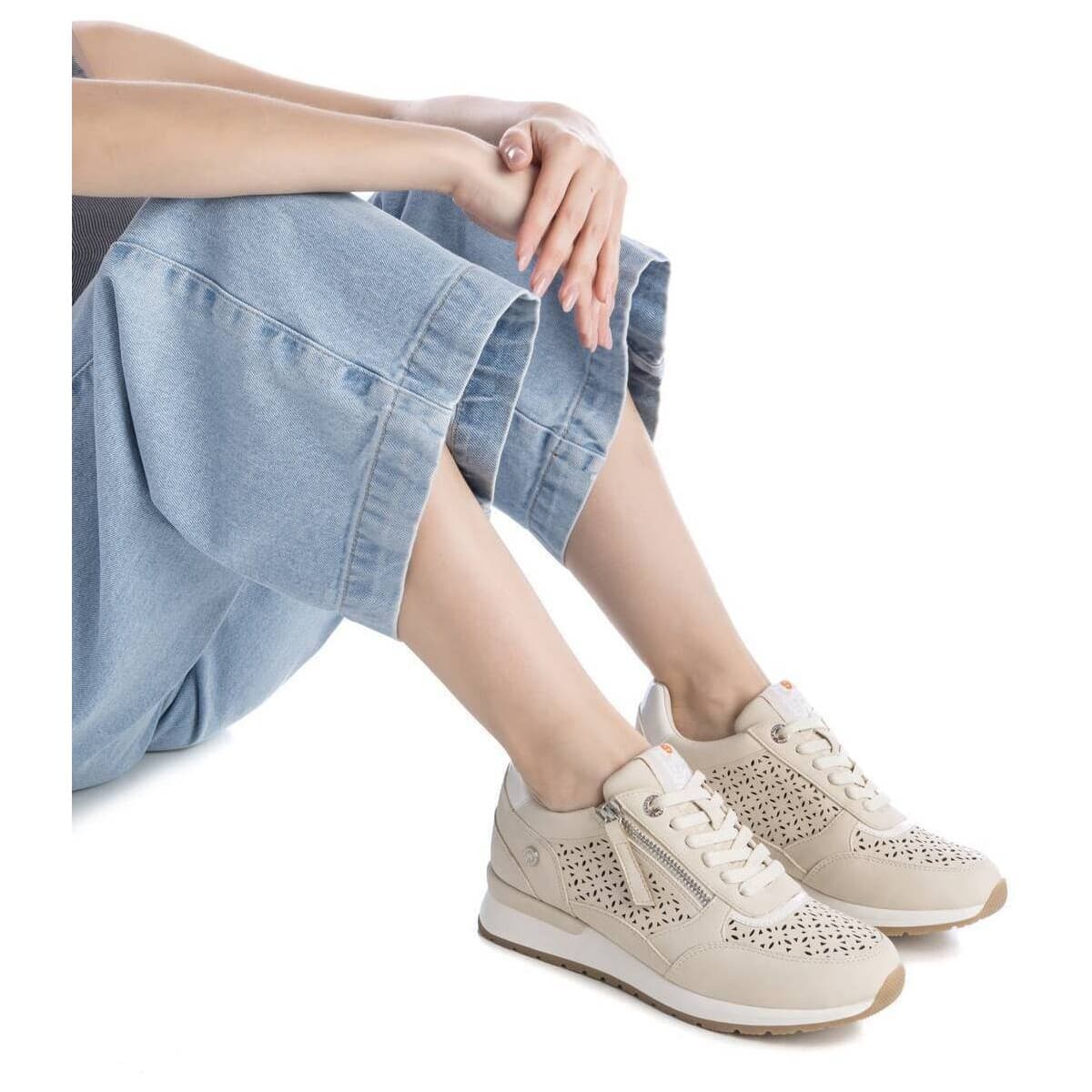 Women's Sneakers Refresh White