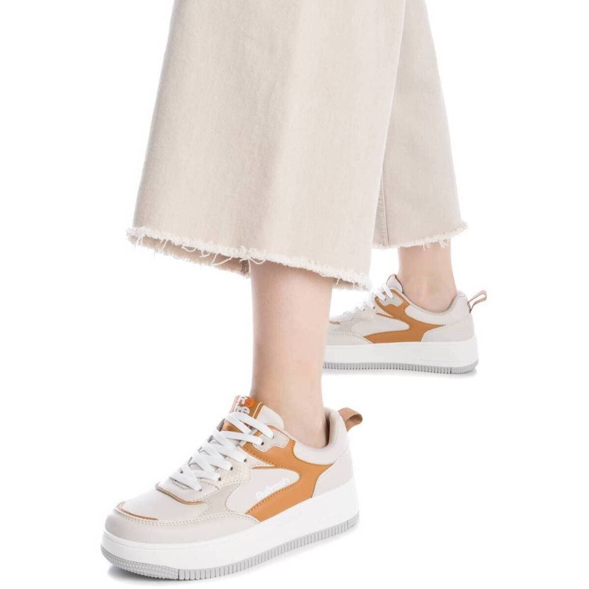 Women's Sneakers Refresh Brown