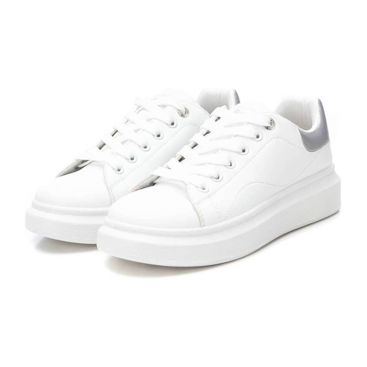 Women's Sneakers Refresh Silver
