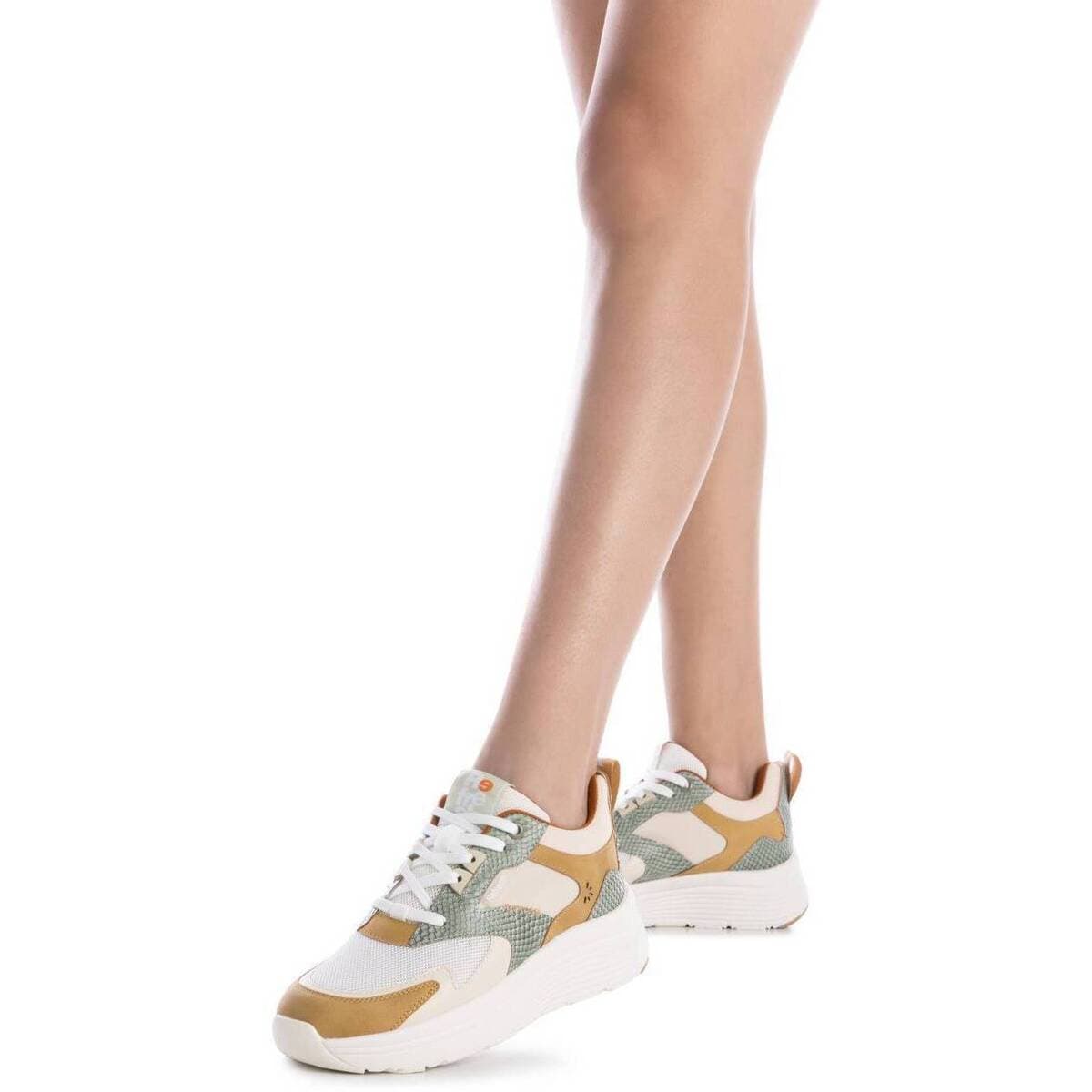Women's Sneakers Refresh Brown