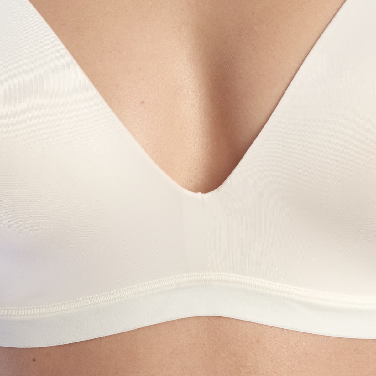 Women's Sports Bras Sloggi Beige